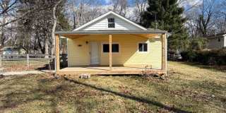 2 Bed | 2 Bath | Office/Flex Room | 1 Acre Lot | Pickerington Schools Gallery 1