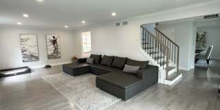 123 W North Street Gallery 18
