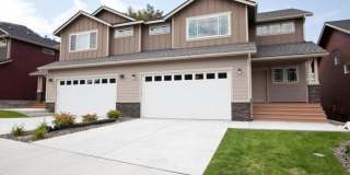 Now renting 3 Bedroom Town-home Gallery 1