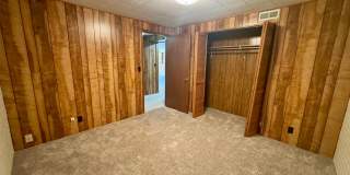 Beautiful walk-out house in SOUTH Lincoln Gallery 19