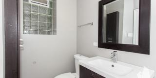 3856 North Southport Ave. Gallery 8