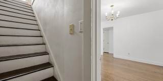 1911 Fontaine Road Gallery 21