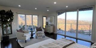 6960 Pacific View Drive Gallery 1