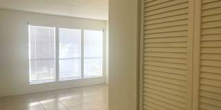 Spacious 3BR/2BA Condo Near Siesta Key Beach – Amenities Included! Gallery 12