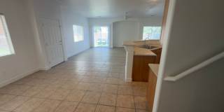 Henderson 3 Bedroom Townhouse! Gallery 6