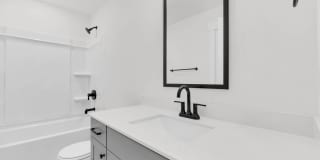 3 Bedroom 2 1/2 Bath Condo For Rent Near Downtown! Gallery 20