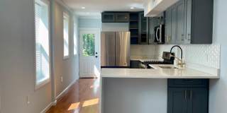 1904 BANK Street Gallery 4