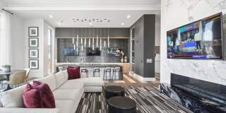 Avalon Lowry Gallery 25