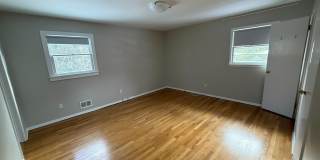 21 FORESTER Drive Gallery 25
