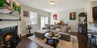 Stylish and Spacious 3bd/2.5ba Townhome w/ Garage in SE Durham! Gallery 9