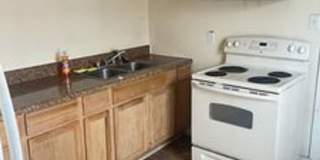 2 bed house on Rva Northside!  Central hvac, hardwoods,all electric, lots of parking, laundry, Gallery 12