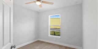2213 Division Avenue Gallery 18