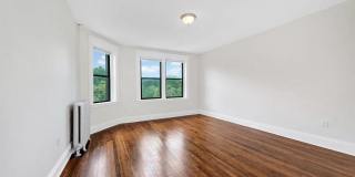 11 Park Dr. Gallery 8