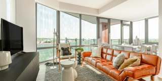 River Point Gallery 14