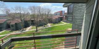 Spacious 2 Bedroom in Downtown Omaha Gallery 45