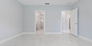 4 Karl Court Gallery 17