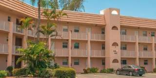 **UNFURNISHED ANNUAL - 2 Bedroom 2 Bathroom Condo - Forest Lakes - Available Mid-June** Gallery 1