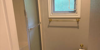 $3850.00 3 Bedroom 2.5 Bath Modern Style Home in Kirkland Gallery 24