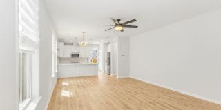 Beautiful 3 Bedroom 2.5 Bathroom Home in Windsor Crossing with Loft Gallery 4