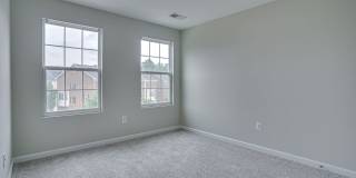 Lovely Townhome with 2 Car Garage Lovely Townhome with 2 Car Garage Gallery 22