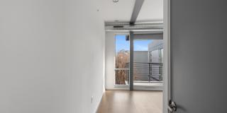 634 West Jefferson Street - 2 Gallery 12