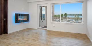 Yacht Harbor Club Gallery 35