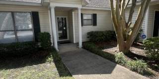 905 East Estates Boulevard - 1Unit C 905 East Estates Boulevard - 1Unit C Gallery 1