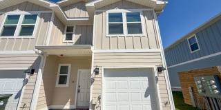 3 Bedroom 2.5 Bath Townhouse for Rent in Pensacola! Gallery 1