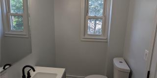 61 Utton Avenue Gallery 18