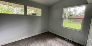 2219 N GLENDALE Drive Gallery 18