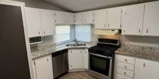 Comfortable 3BR Home in Sought-After Buford City Schools Gallery 7