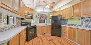 NOW AVAILABLE - 1/1 Manufactured Home in Estero! Gallery 14