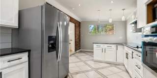 3 bed 2.5 bath single family home Gallery 15