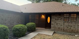 1058 E Jefferson Street Gallery 1