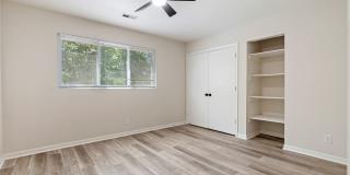 Close to UNC Campus —  Bedrooms Available in 2 or 4 Bedroom Unit Gallery 15