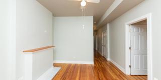 3547 N Sheffield Gallery 7