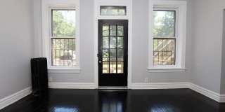 5427 S Blackstone Avenue Gallery 24