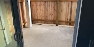 Queen Court Apartments Gallery 7