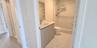 2535 NE 193rd St Gallery 26