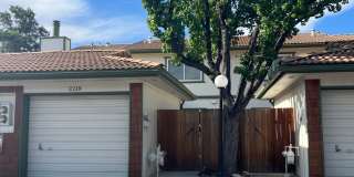Cute Central Sparks Townhouse Gallery 1
