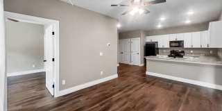 The Collection on 421 Gallery 32