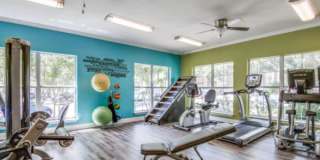 453 I-35BL, #610 Gallery 2