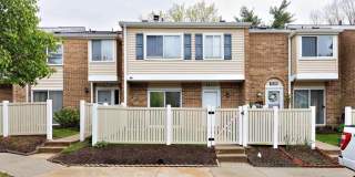 1139 THACKARY Court Gallery 1
