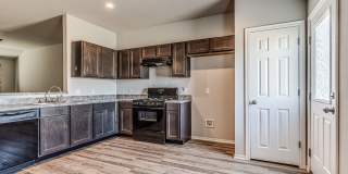 Cute home in Mustang schools + 3 bedrooms + 2 bathrooms Gallery 5