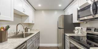 Imperial Palms Gallery 16