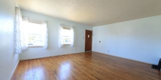 2/1 House with bonus space Gallery 3