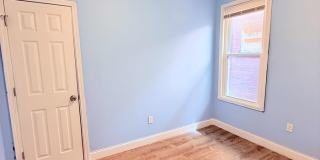 1464 Baldwin Street Gallery 21
