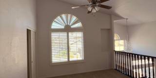 1301 E Briarwood Terrace Gallery 8