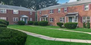 Crestwood Apartments Gallery 2