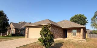 4 Bedroom 2 Bath in Avalon Lakes Addition * Choctaw Schools Gallery 1